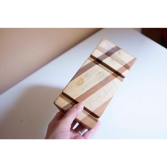 Vintage Wooden Memo Holder, Whimsical Desk Accessory - Picture 12 of 12